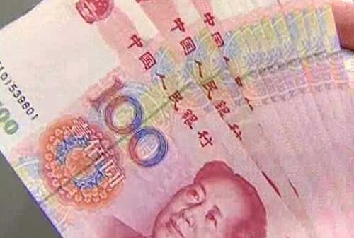 昆明搬家最新消息稱10萬元現(xiàn)金支票藏畫冊(cè)里被搬家公司扔進(jìn)垃圾山.jpg 昆明搬家最新消息稱10萬元現(xiàn)金支票藏畫冊(cè)里被搬家公司扔進(jìn)垃圾山.jpg