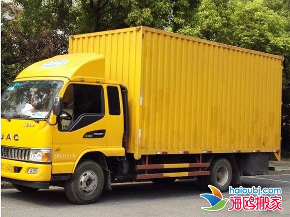 昆明西山區(qū)搬家小貨車合適還是選擇面包車搬家?